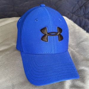 NWT Under Armour Blue Blitzing Fitted Hat